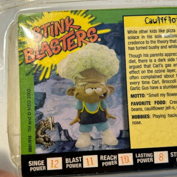 Stink Blasters Cauliflower Carl Action Figure Toy with Card - Picture 5 of 6